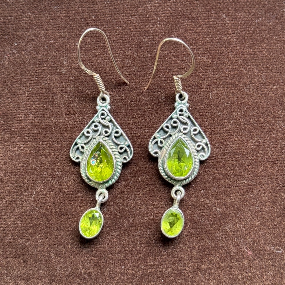Sterling silver natural peridot dangle earrings